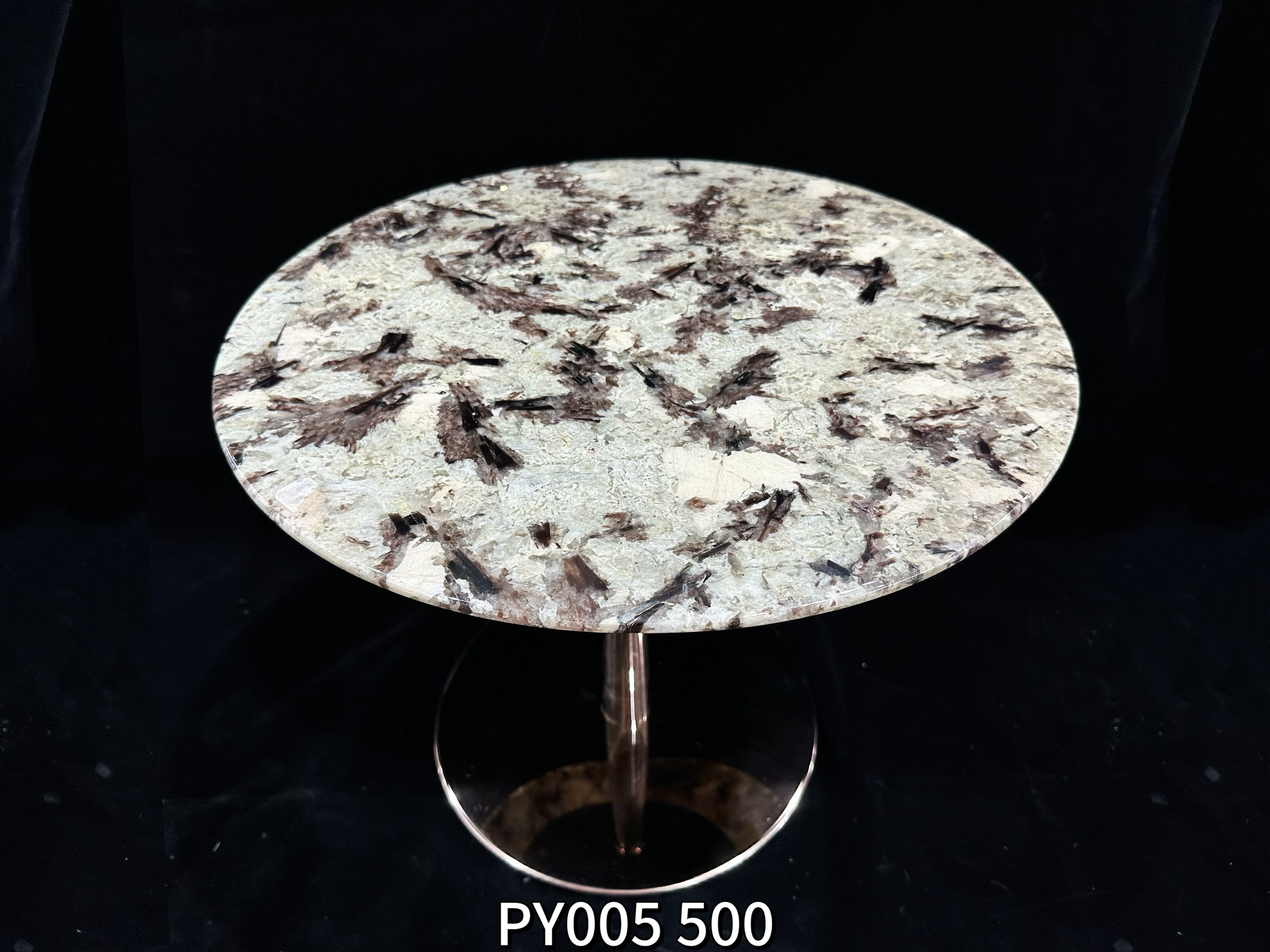 py005-2.jpg