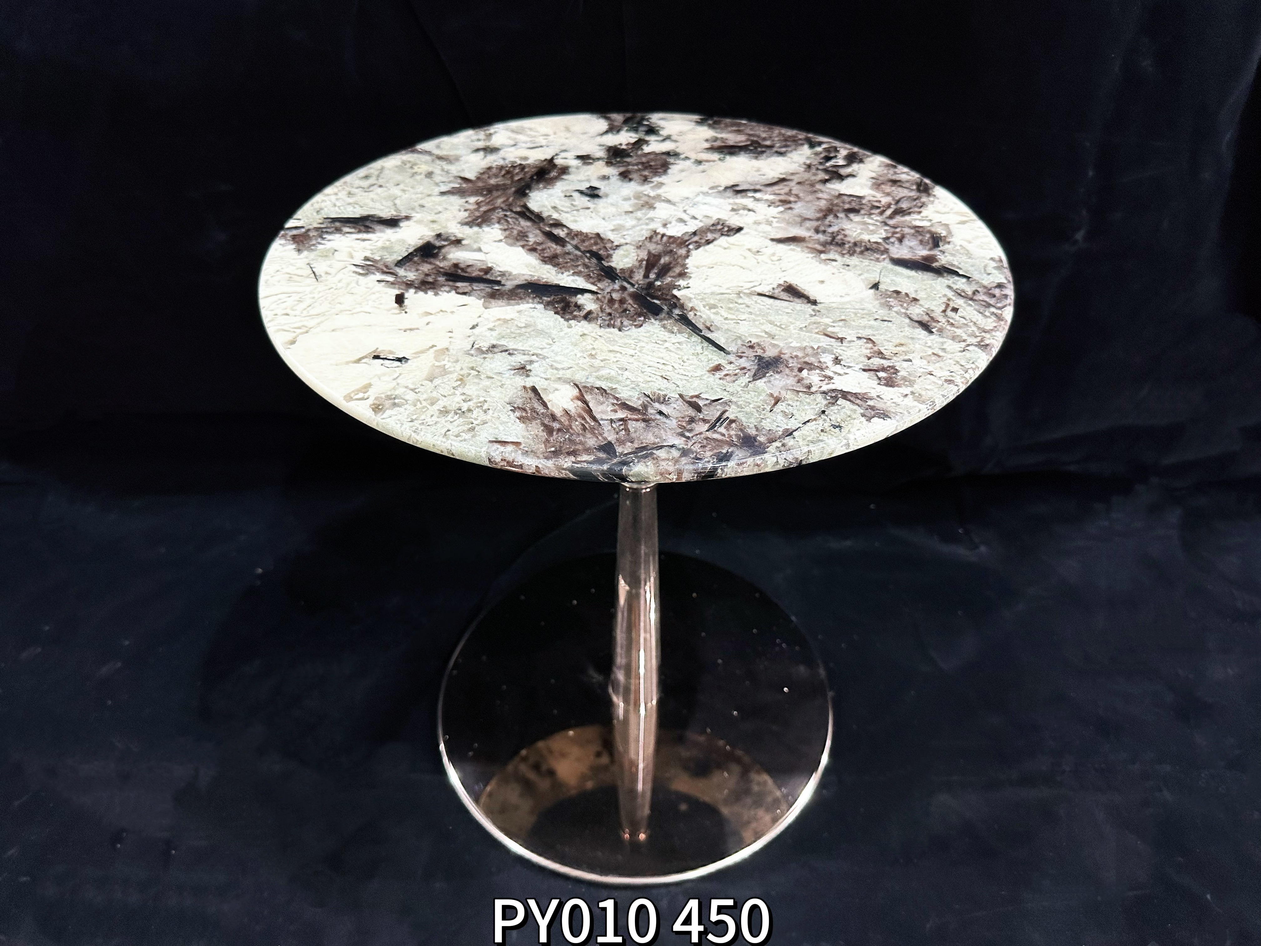 py010-2.jpg
